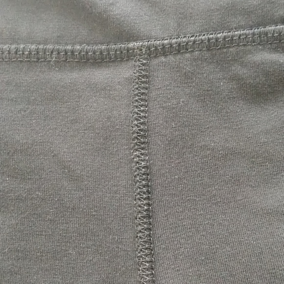 Calvin Klein Work-Out Capri - Picture 7 of 8